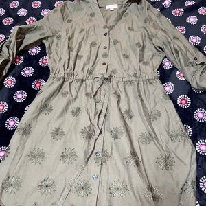 Medium Maison Jules dress in olive green